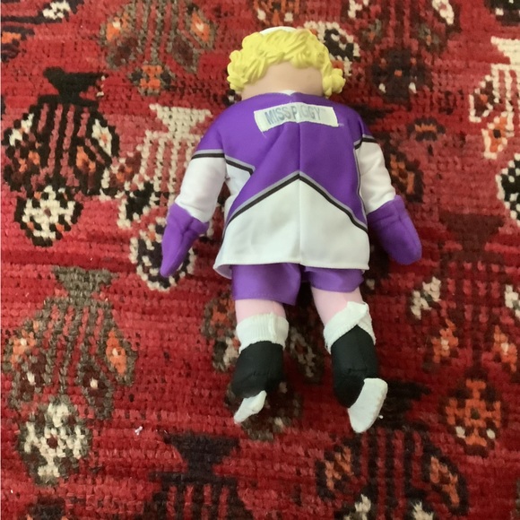 Purple 1995 Miss Piggy Muppet NHL MacDonald’s Promo Doll - Picture 3 of 4